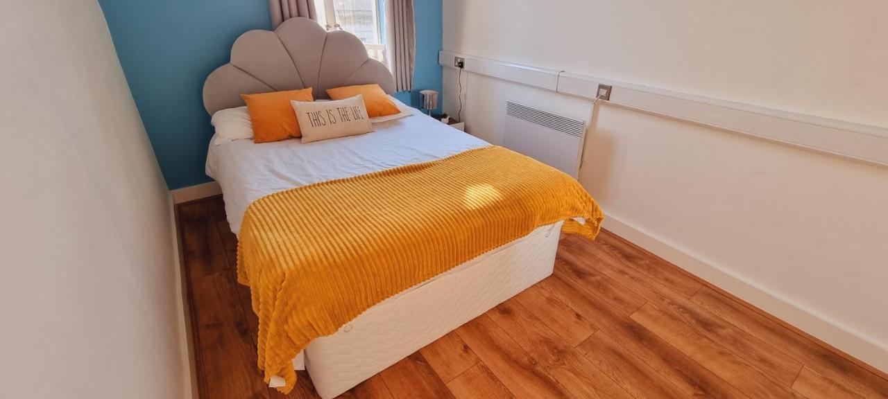 Modern And Spacious Swansea Centre Apartment Exteriör bild